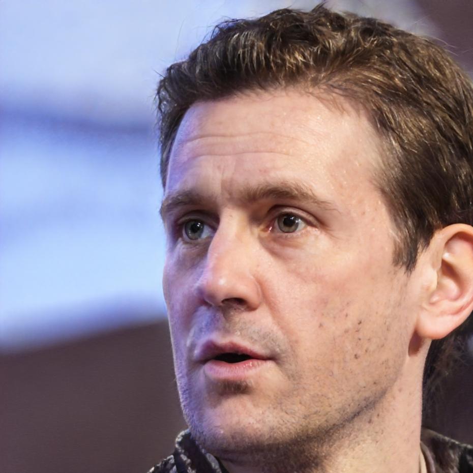 Portrait de Damien Bergeron, expert en analyse financière